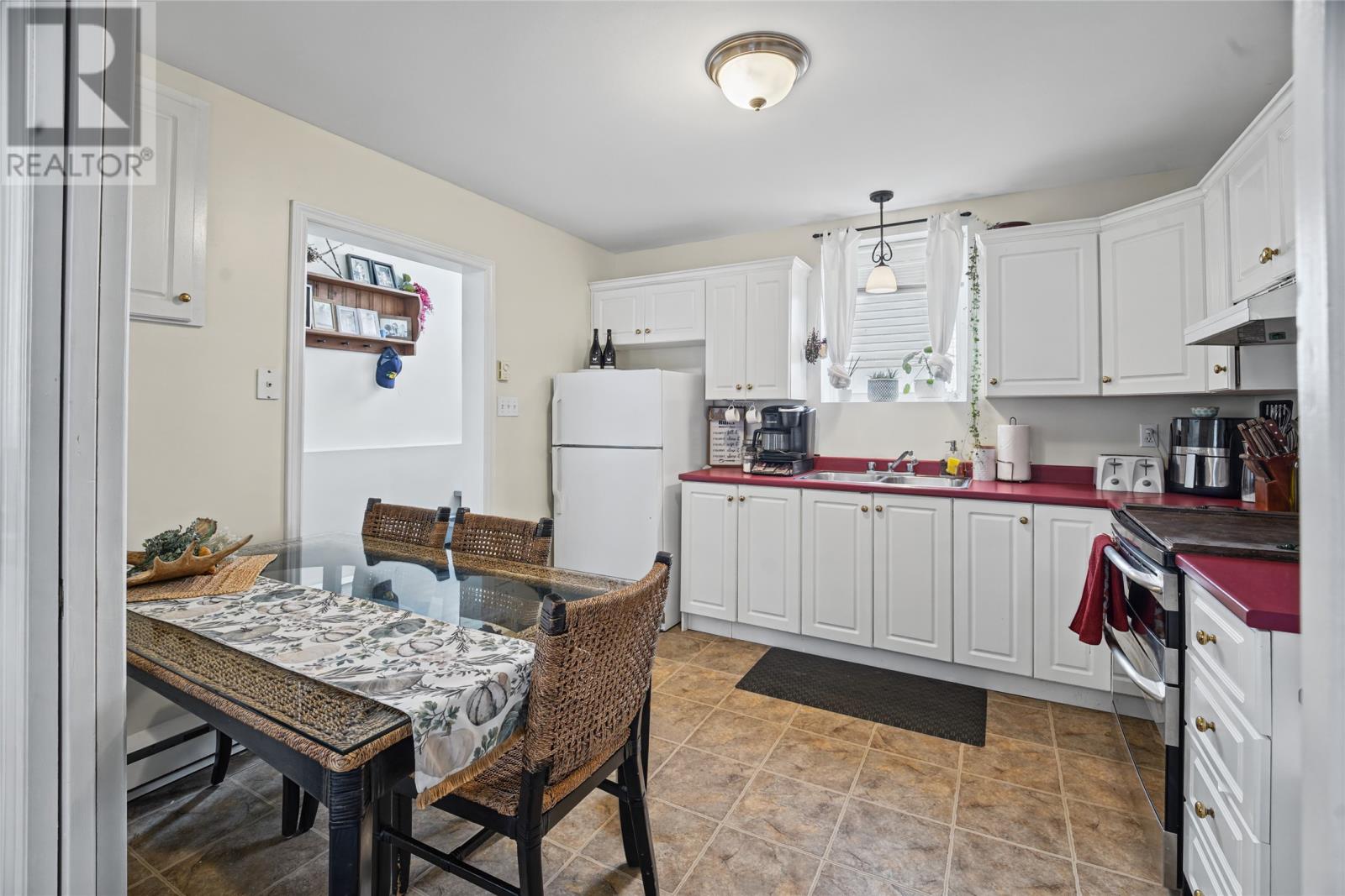 9 Eastbourne Crescent - 21