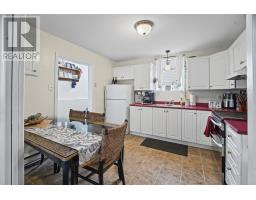 9 Eastbourne Crescent thumbnail 21