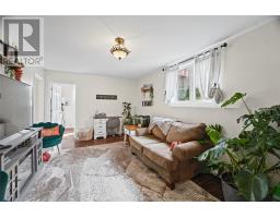 9 Eastbourne Crescent thumbnail 22