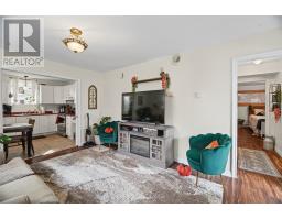 9 Eastbourne Crescent thumbnail 23
