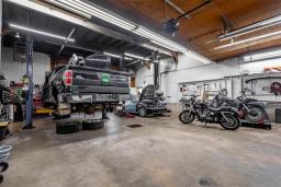 695 Hoddinott Road, East St Paul, MB R2E1B7 Photo 16