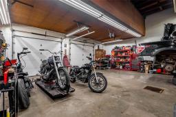 695 Hoddinott Road, East St Paul, MB R2E1B7 Photo 17