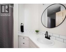 209 Ball Place, Fort Mcmurray, AB T9K2A1 Photo 25