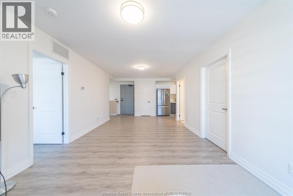 3320 Stella Crescent — photo 15