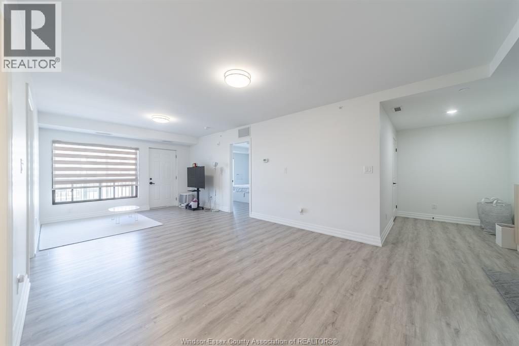 3320 Stella Crescent — photo 17