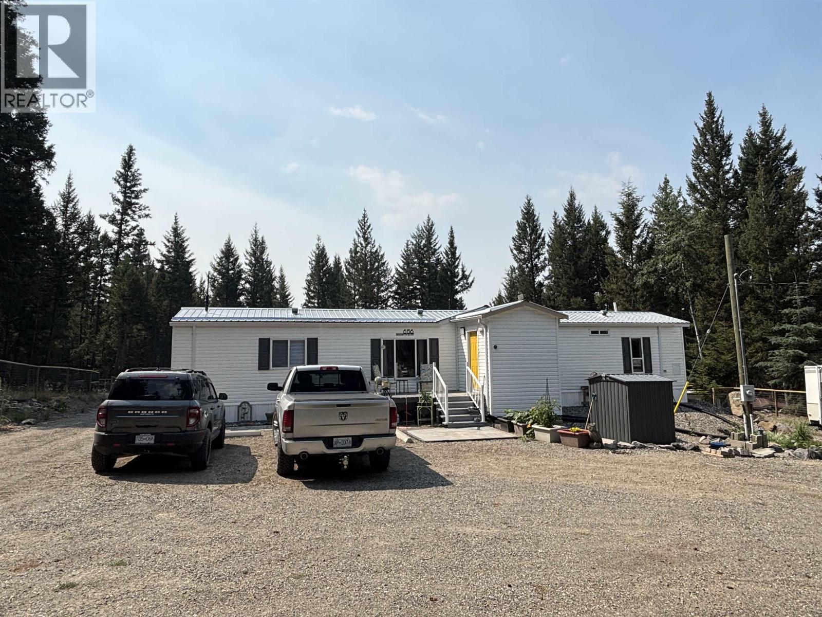 6136 RANCHETTE ROAD - 1