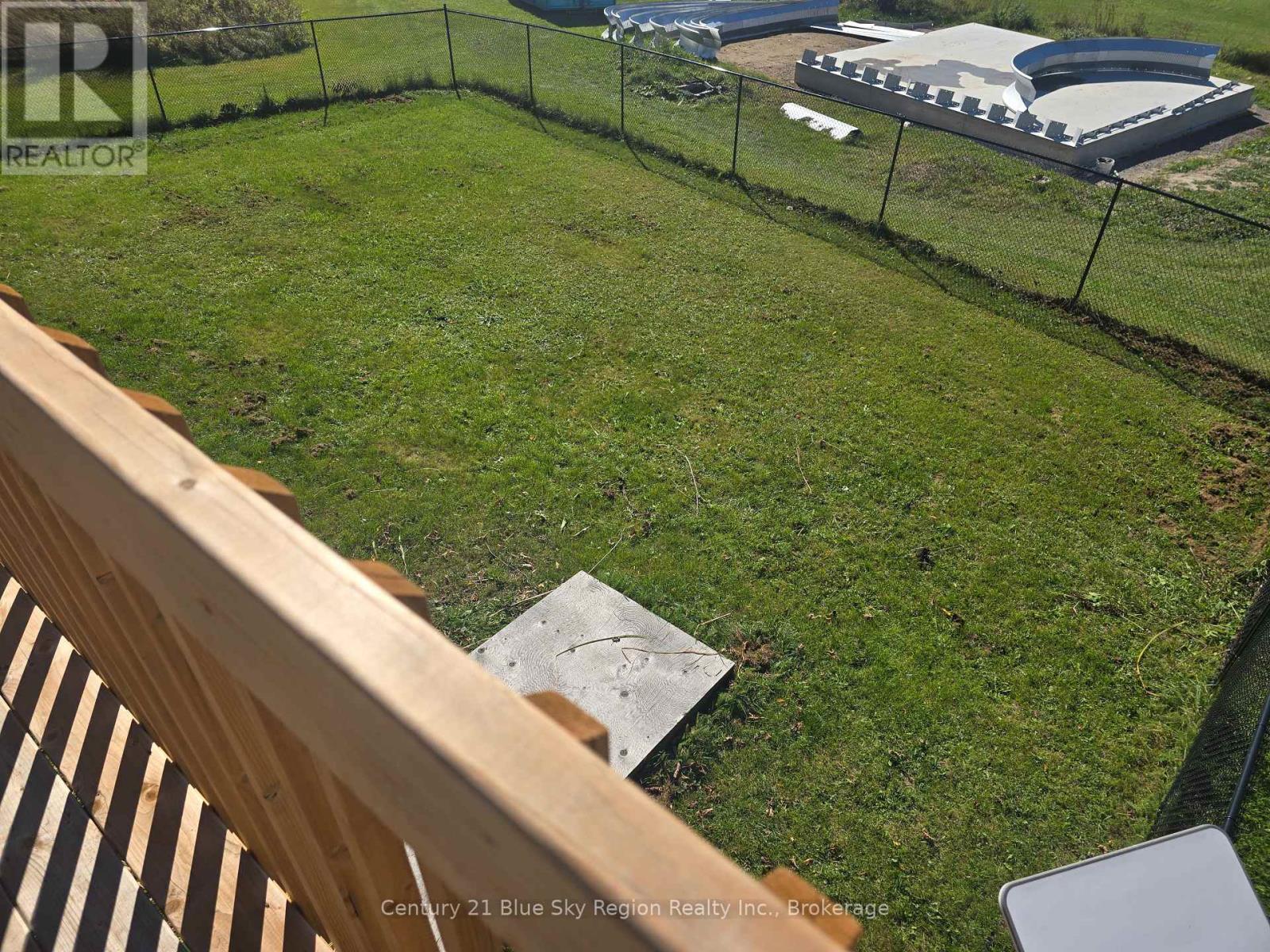 203 LABRECQUE STREET - Image 23