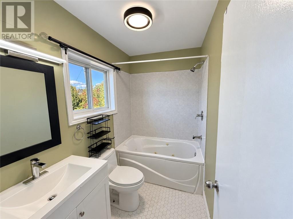 4 Domenico Street - 22