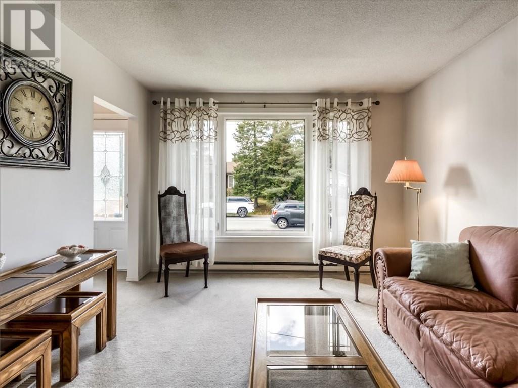 2411 Oak Street - 7