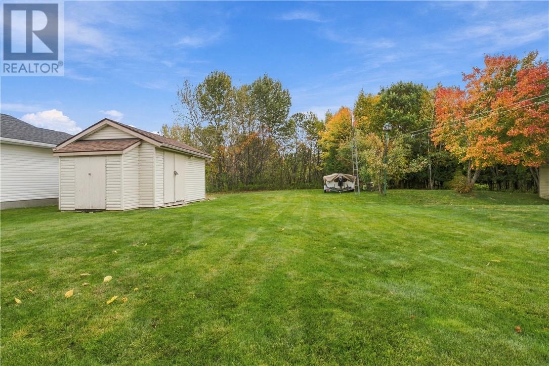 4338 Chateau - Image 26