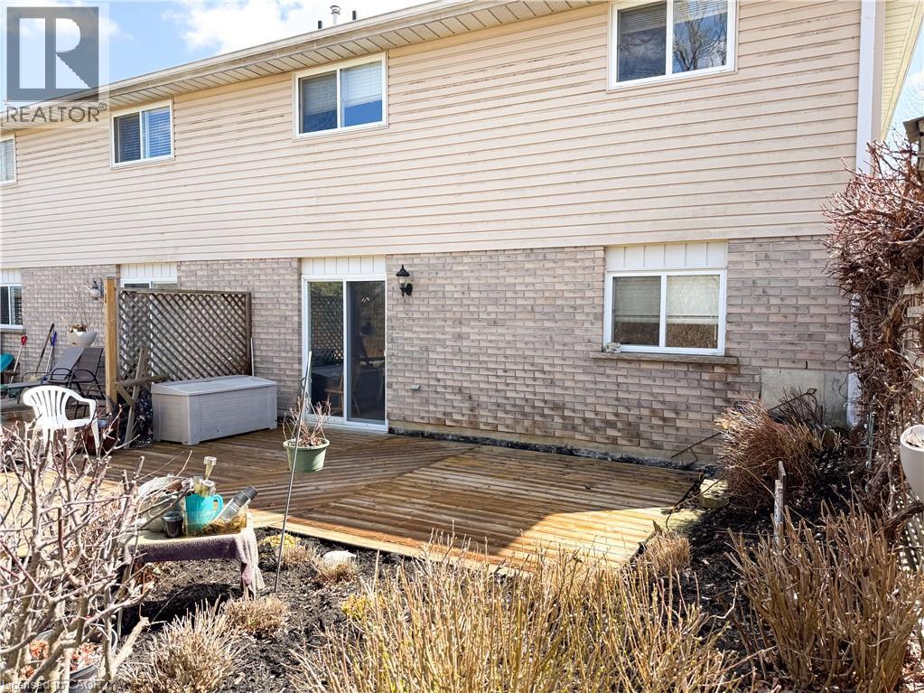 33A LINGWOOD Drive - 32