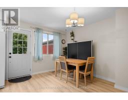 18 Carriage Court Avenue, Kingston, ON K7K5X2 Photo 11