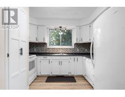 18 Carriage Court Avenue, Kingston, ON K7K5X2 Photo 16