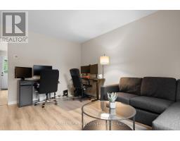 Bathroom - 18 Carriage Court Avenue, Kingston, ON K7K5X2 Photo 7