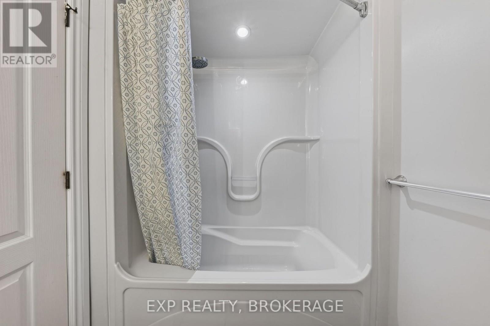 5005 FOX RUN PLACE - Image 15