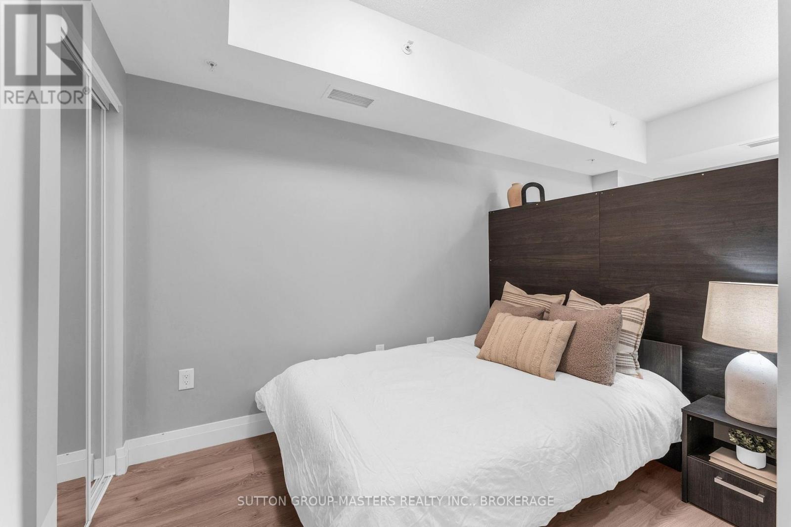 #211 652 PRINCESS STREET - Image 24