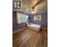 18 Hazelton Road, photo 16