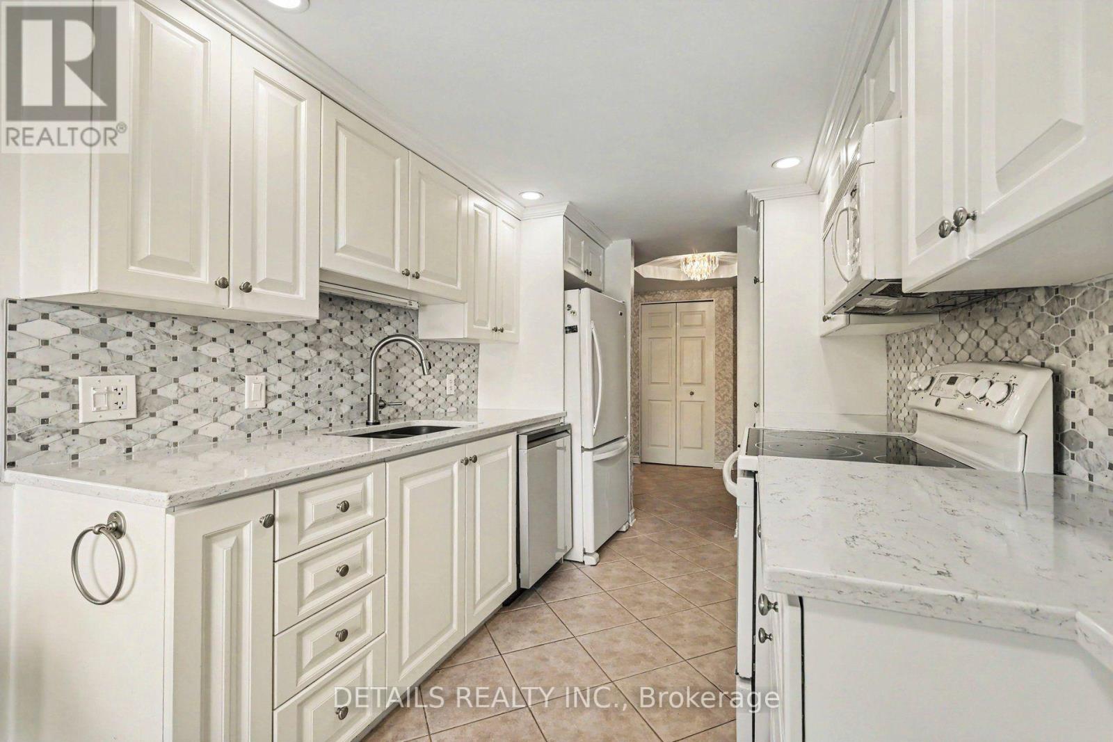 #1D 61 ROBSON COURT - Image 16