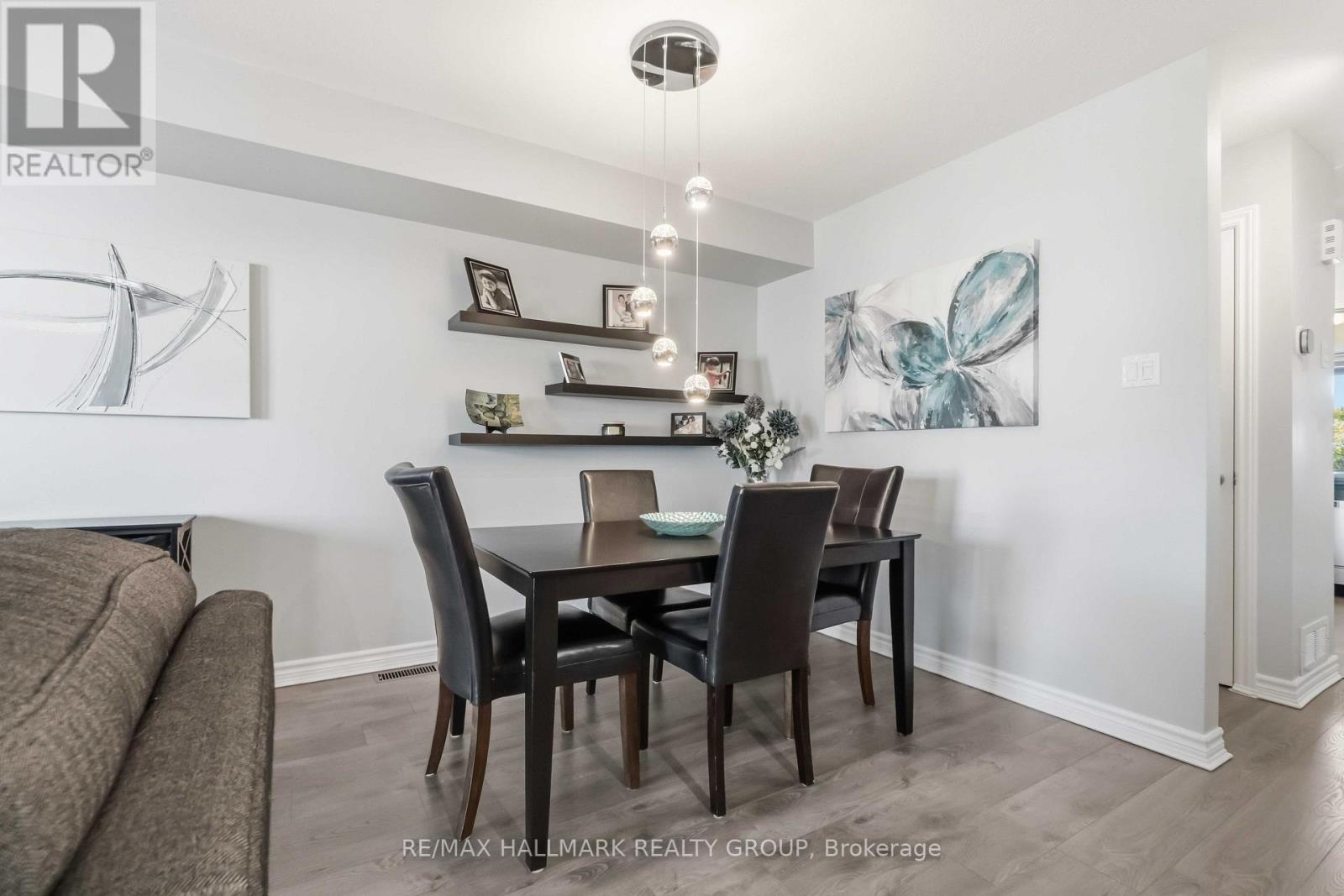 #8 562 LAKERIDGE DRIVE - Image 15