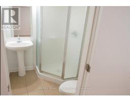 Bathroom - 209 - 458d King Edward Avenue, Ottawa, ON K1N0B3 Photo 6