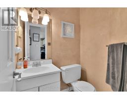2153 East Acres Road, Ottawa, ON K1J9A6 Photo 14