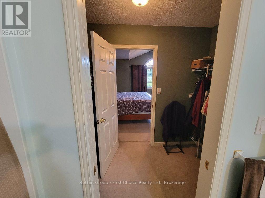24 HYDE ROAD, Stratford — photo 11
