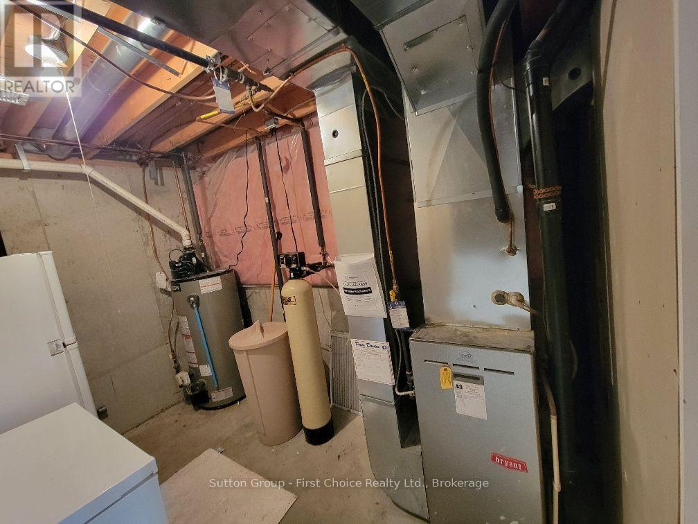 24 Hyde Road — photo 28