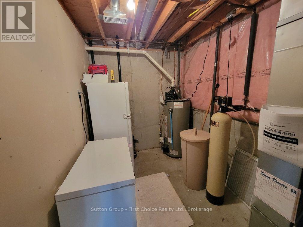 24 Hyde Road — photo 26