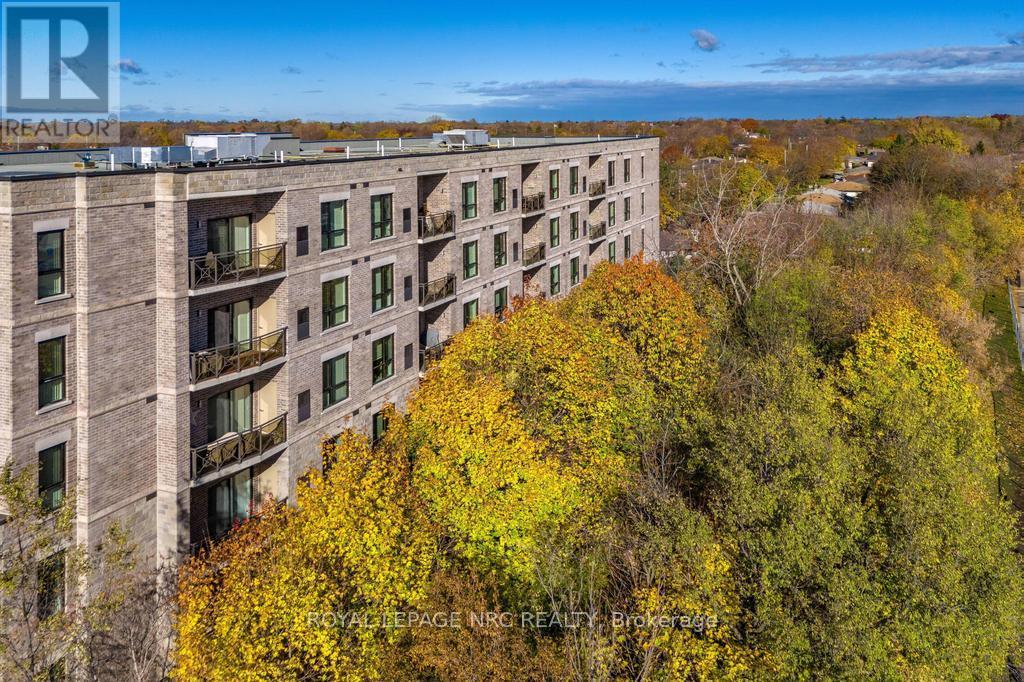 #103 379 SCOTT STREET - 23