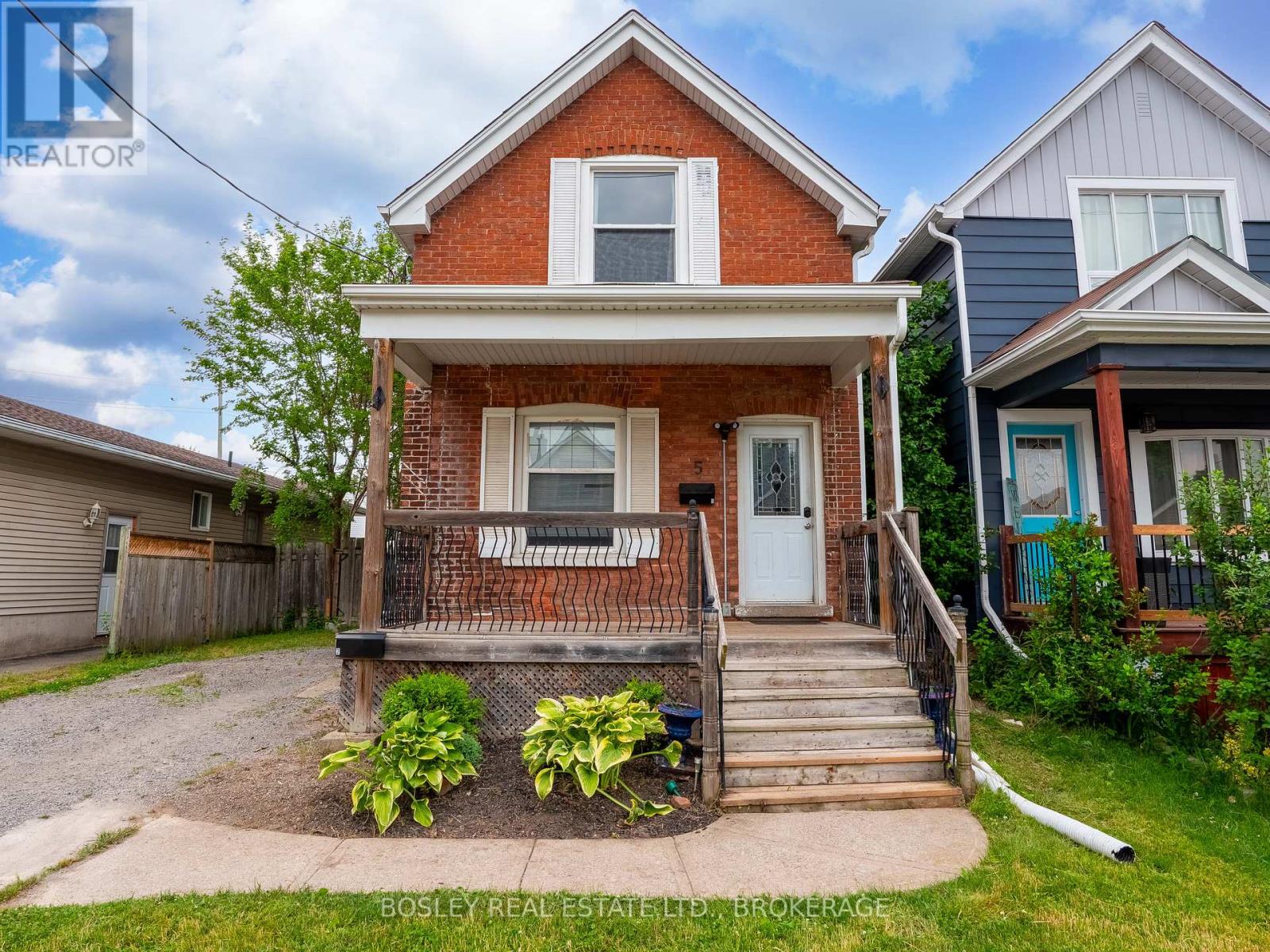 5 Herrick Avenue