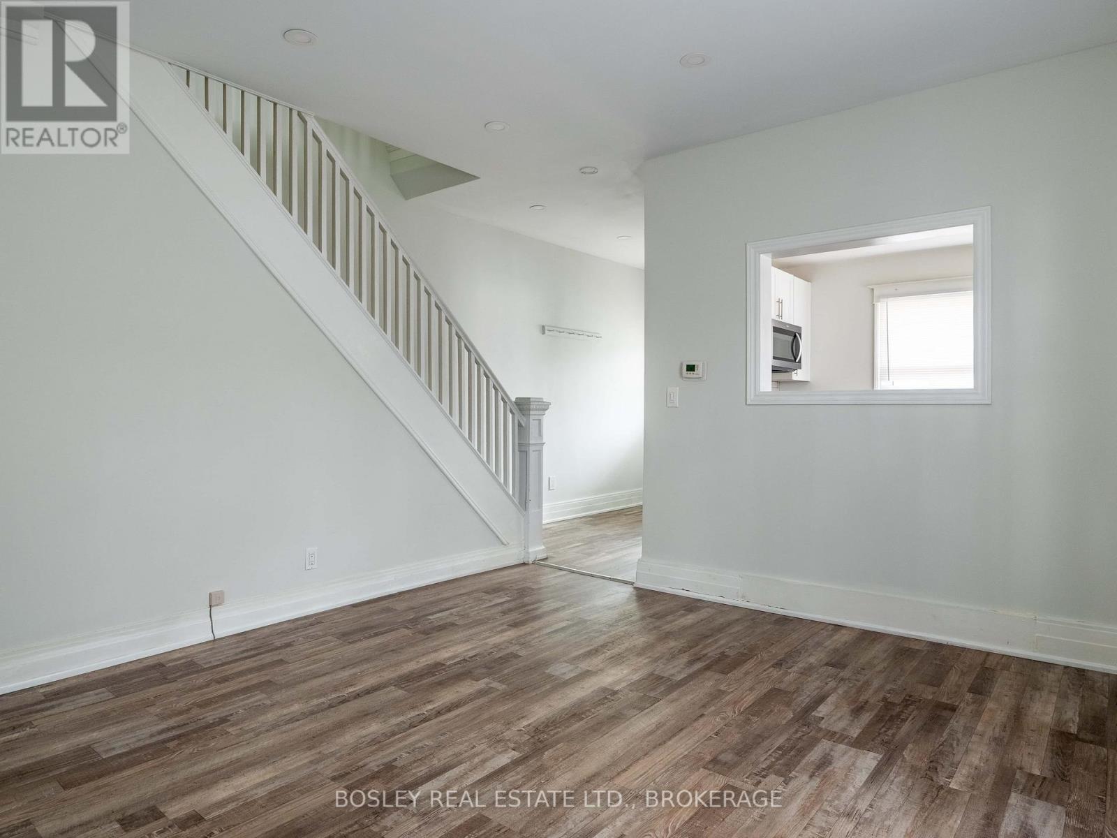5 Herrick Avenue — photo 8