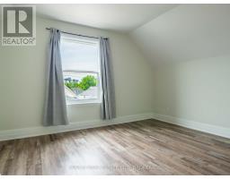 5 Herrick Avenue, St  Catharines, ON L2P2S7 Photo 10