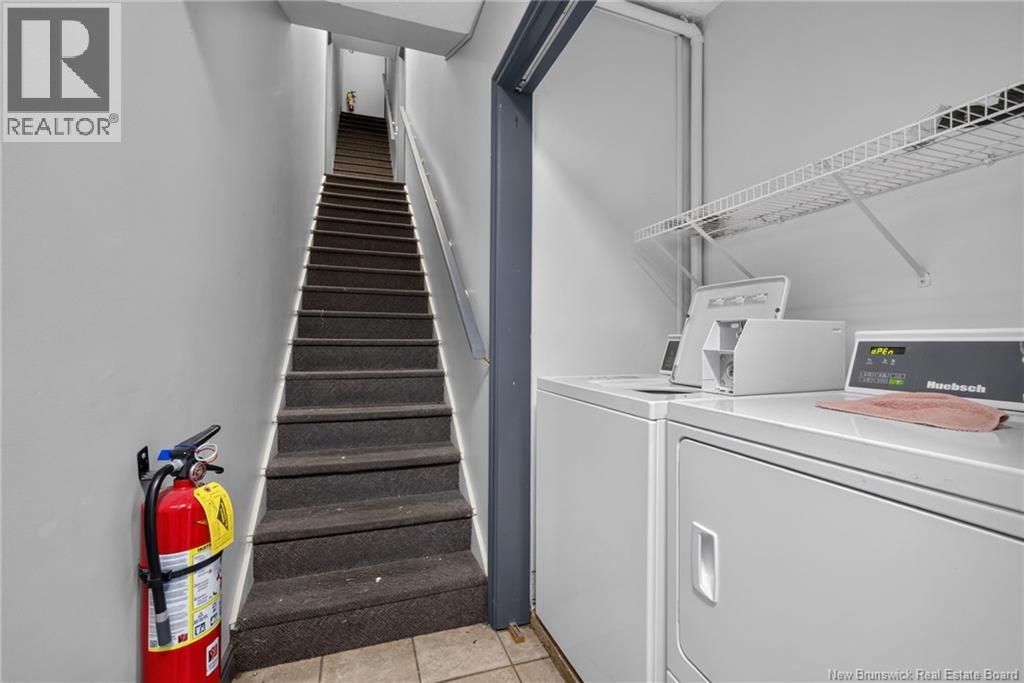 371 Lutz Street - 21