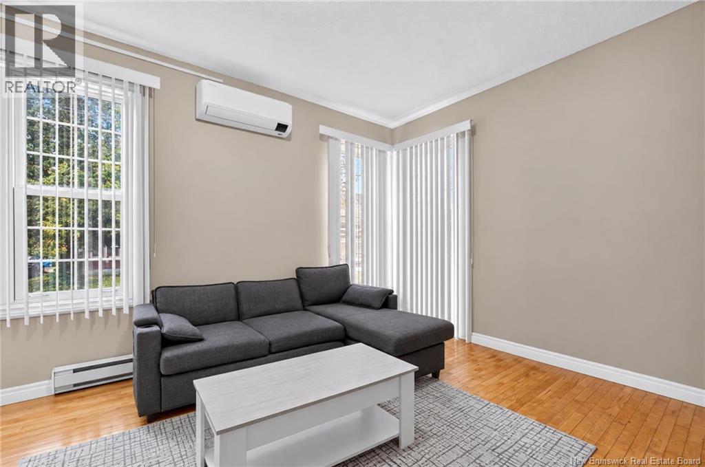 371 Lutz Street - 29