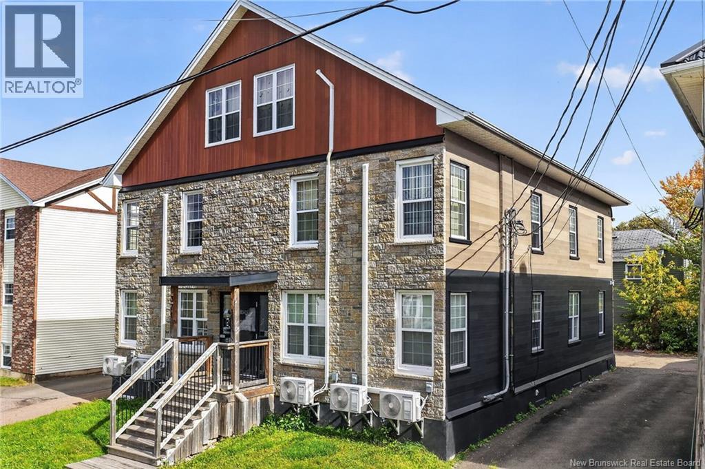 371 Lutz Street - 3