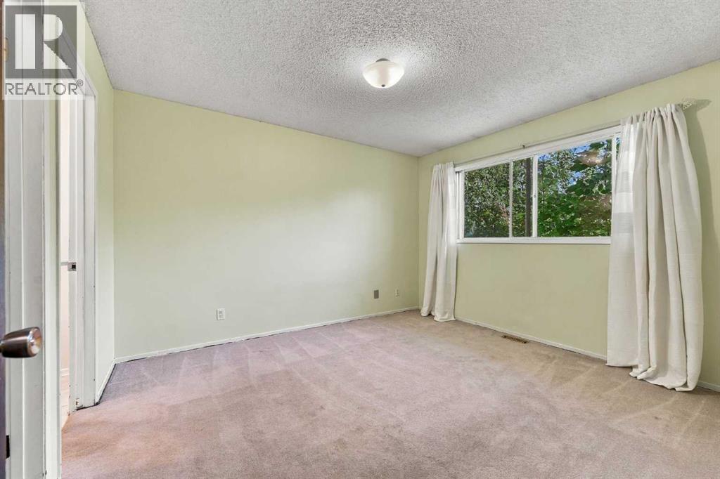 14 Dalhousie Crescent NW - 15