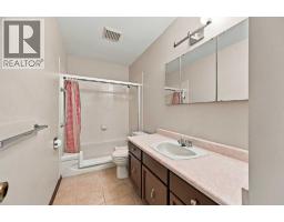 Bedroom - 14 Dalhousie Crescent Nw, Calgary, AB T3A2H8 Photo 11