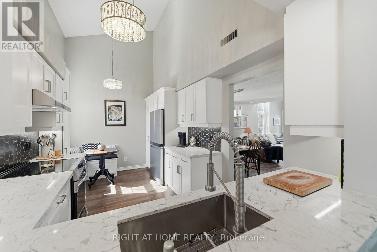 F2- 1667 Nash Road, Clarington, ON photo 5