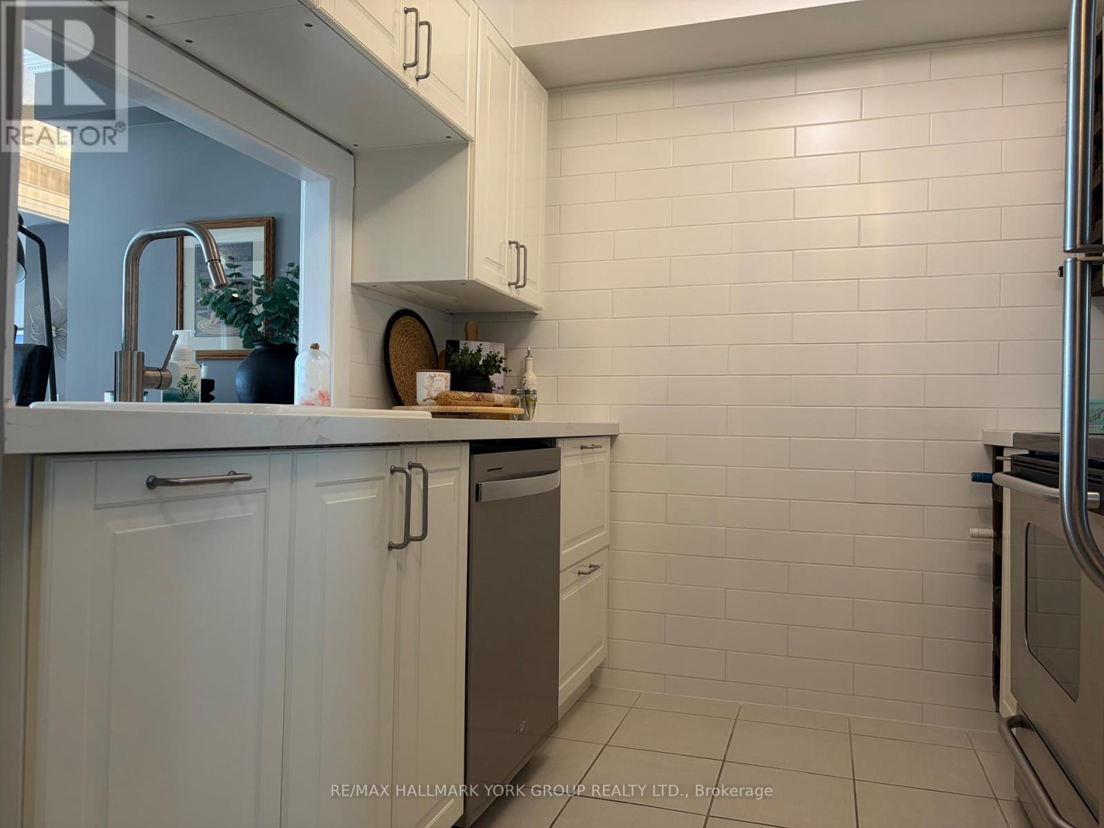 912- 1200 The Esplanade Road North, Pickering, ON photo 8