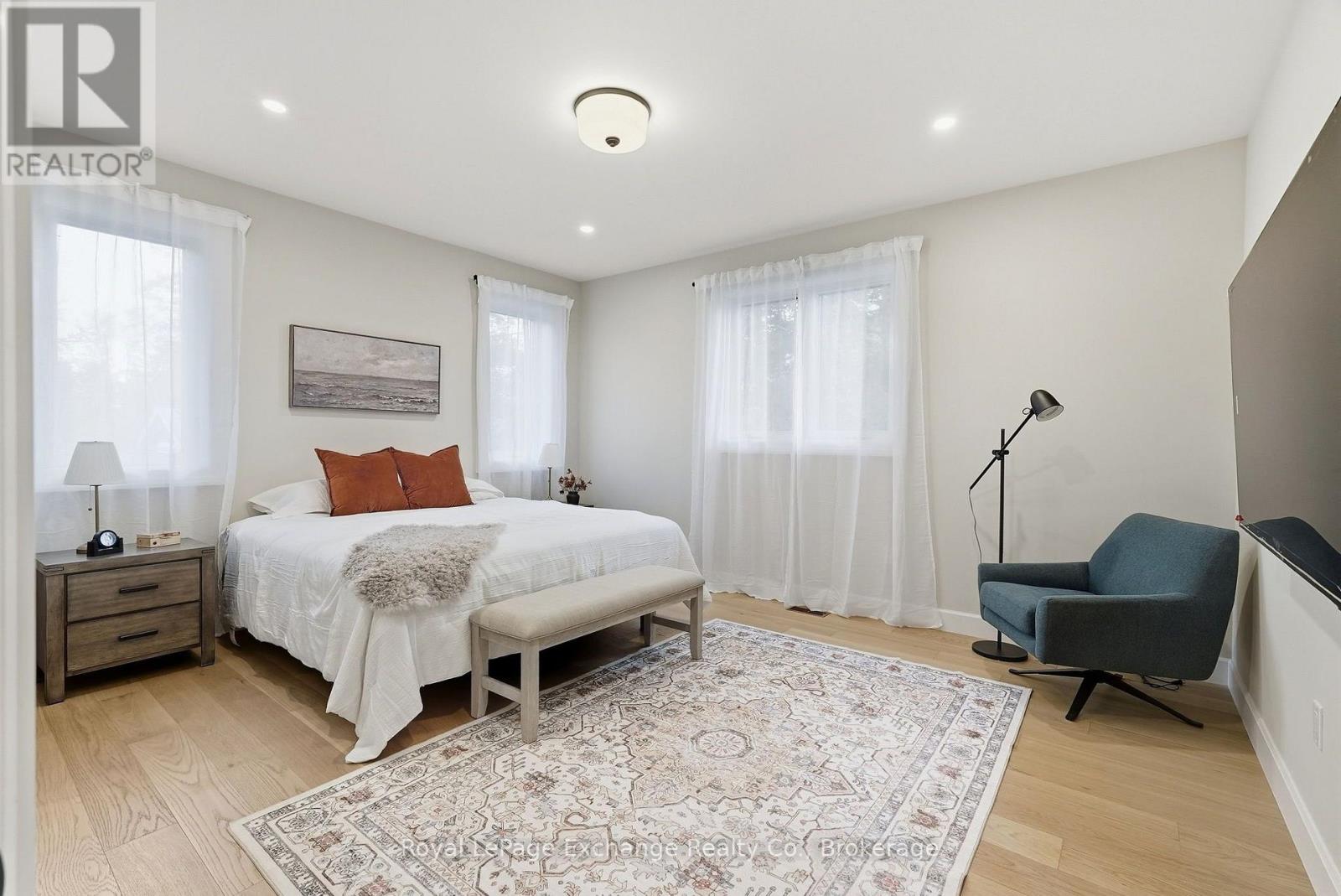 104 BUTTERNUT COURT - Image 21