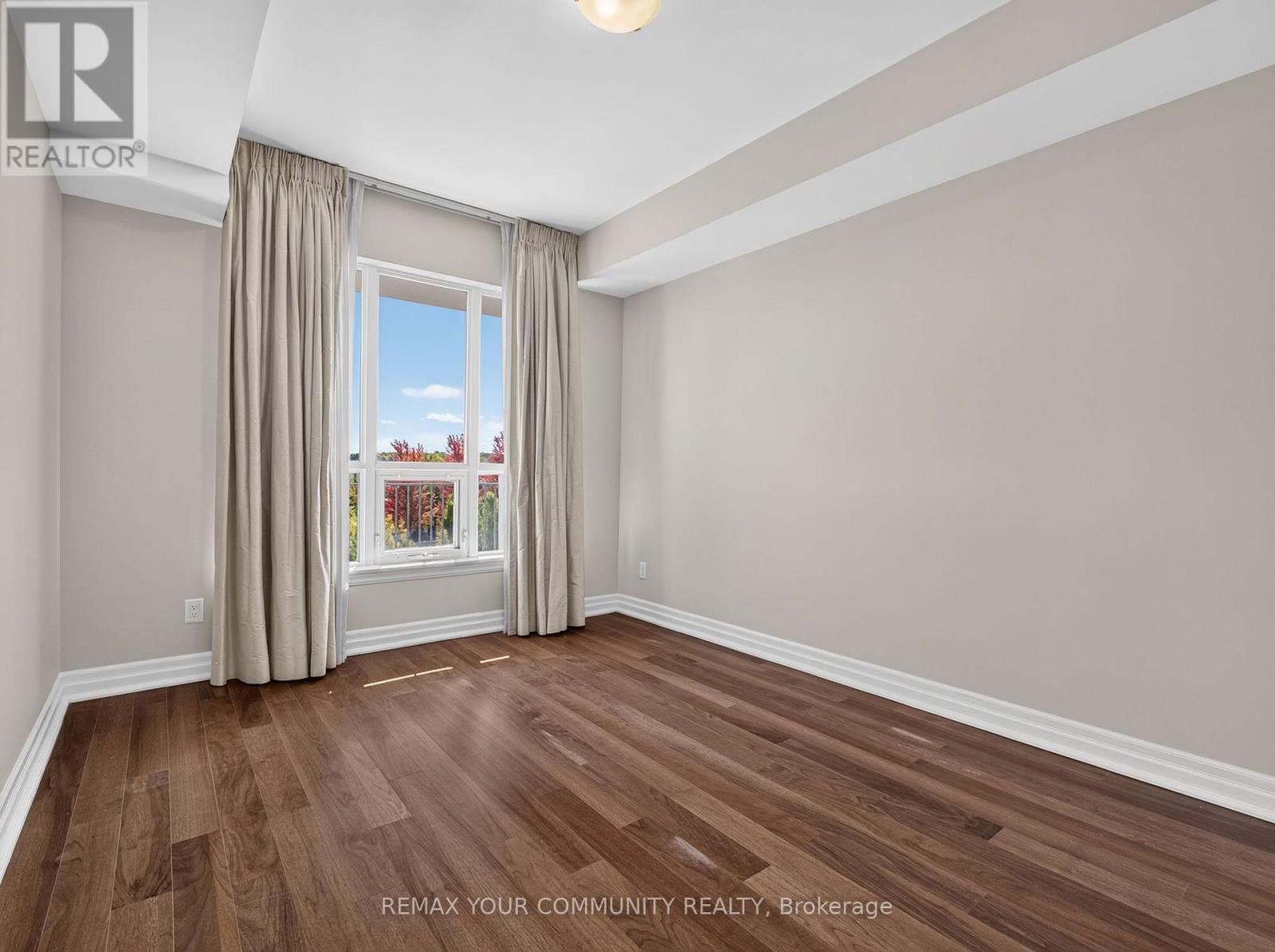 306- 180 John West Way, Aurora, ON photo 13