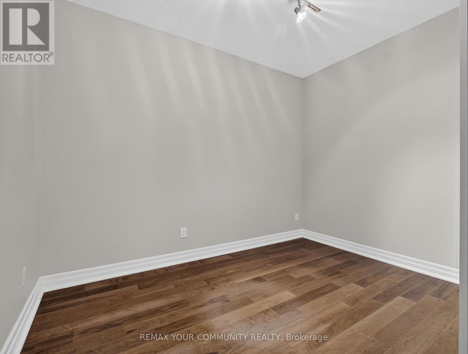 306- 180 John West Way, Aurora, ON photo 25
