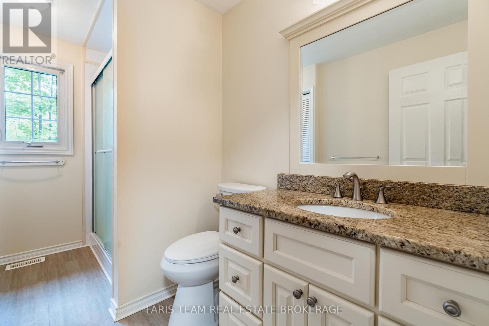 8 Pinecone Avenue, Tiny, ON photo 10
