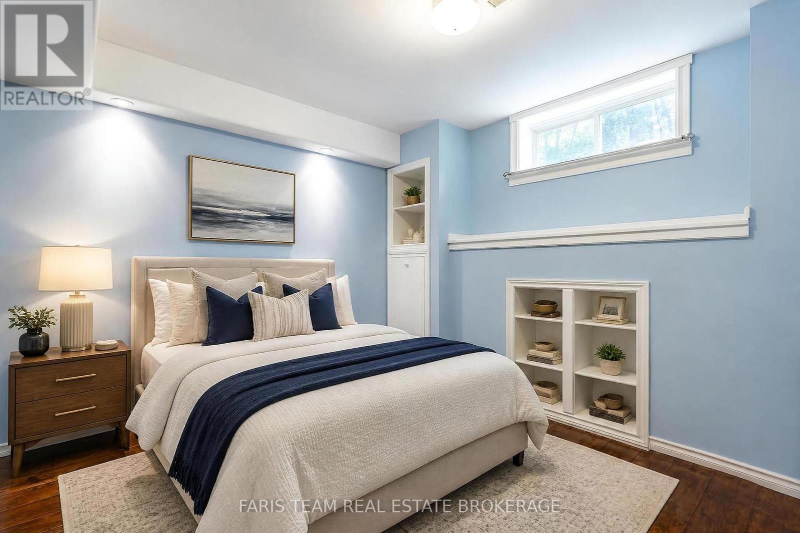8 Pinecone Avenue, Tiny, ON photo 13