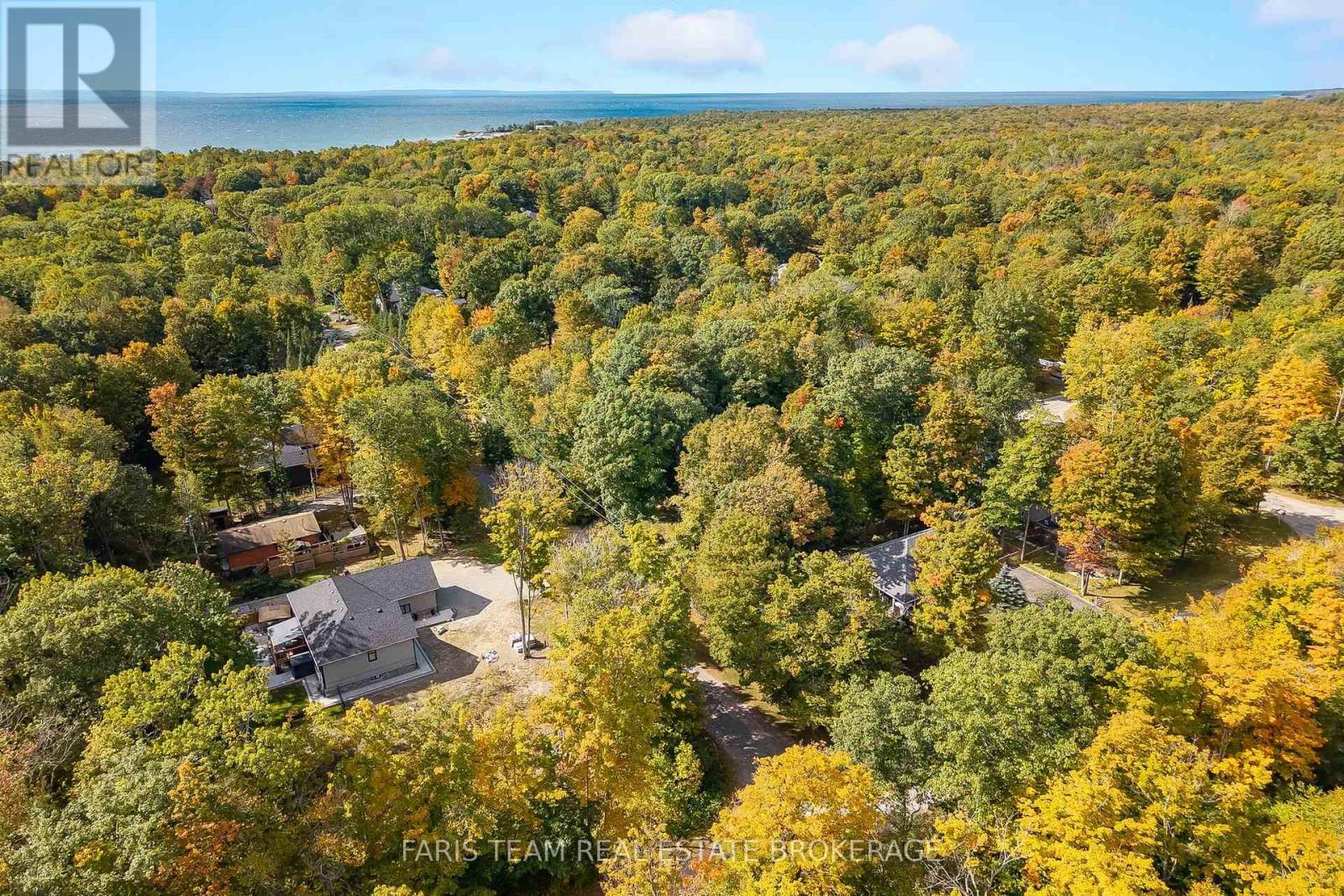 8 Pinecone Avenue, Tiny, ON photo 22