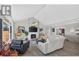 34 Edgewater Lane thumbnail 10