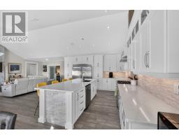 34 Edgewater Lane thumbnail 16