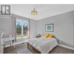 34 Edgewater Lane thumbnail 25