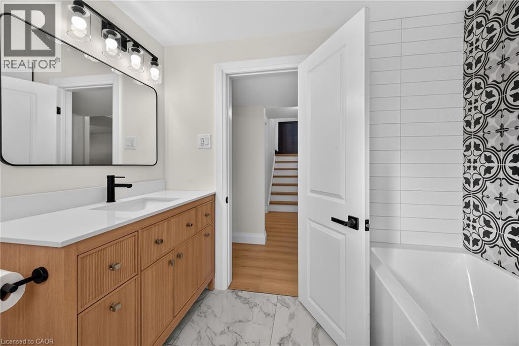 100 MARCELLA Crescent - Image 44