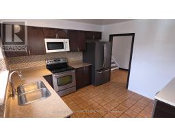 26 Murchison Crescent N, Toronto, ON M9V3P6 Photo 13